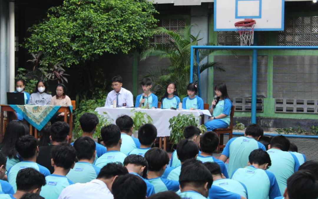 Ibadat Rosario Menyambut Bulan Maria di SMK Strada II Tahun 2026