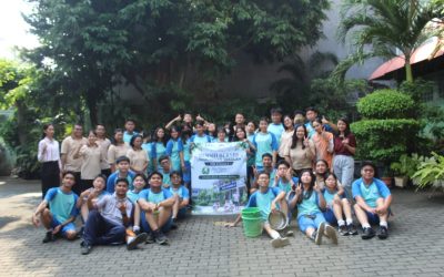 Kegiatan Bersih-bersih Lingkungan Sekolah dan Kegiatan Anjangsana di SMK Strada II